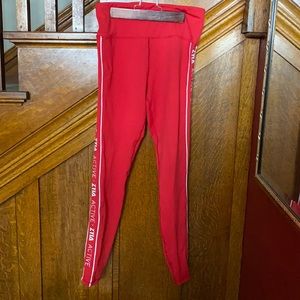 ZYIA ACTIVE red logo LNT 28” leggings Size 8/10